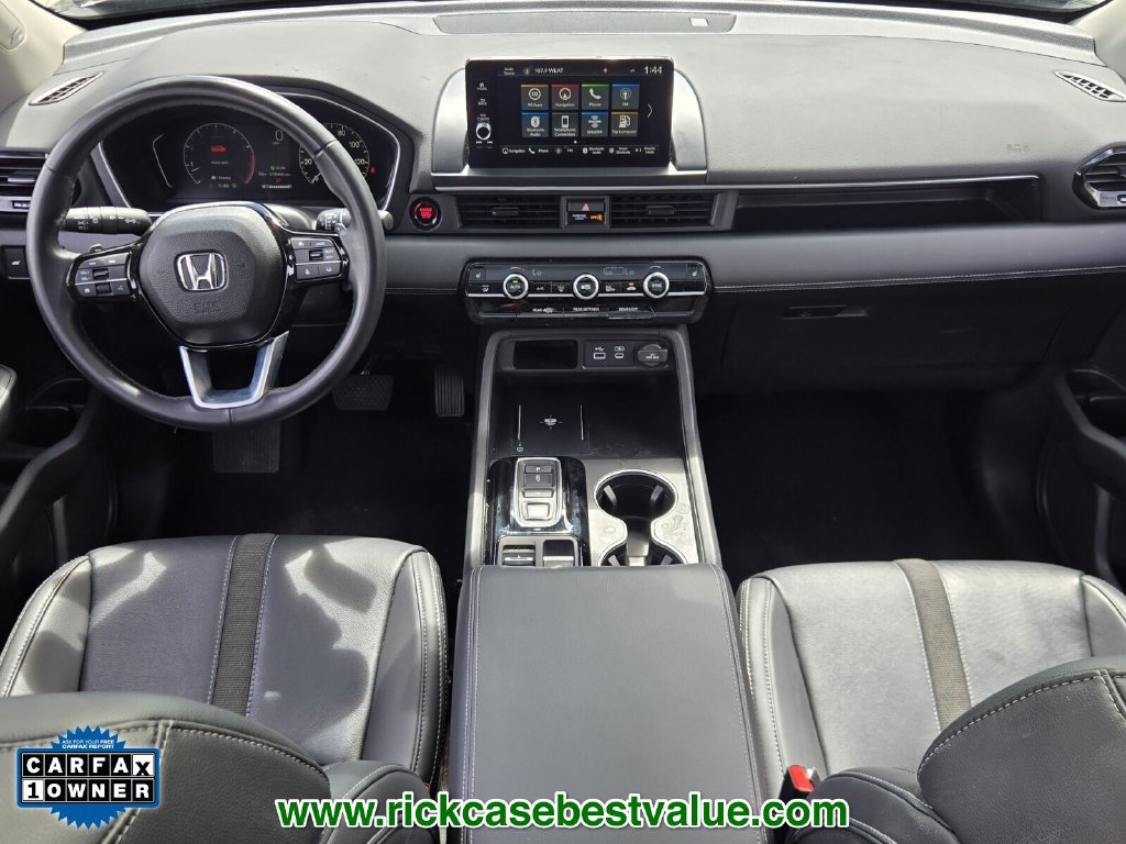Used 2024 Honda Pilot Touring image 13