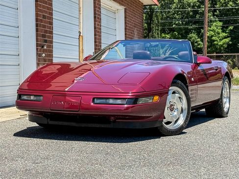 Used 1993 Chevrolet Corvette Convertible RWD image 11
