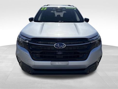 Certified 2025 Subaru Forester Touring AWD/4WD image 9
