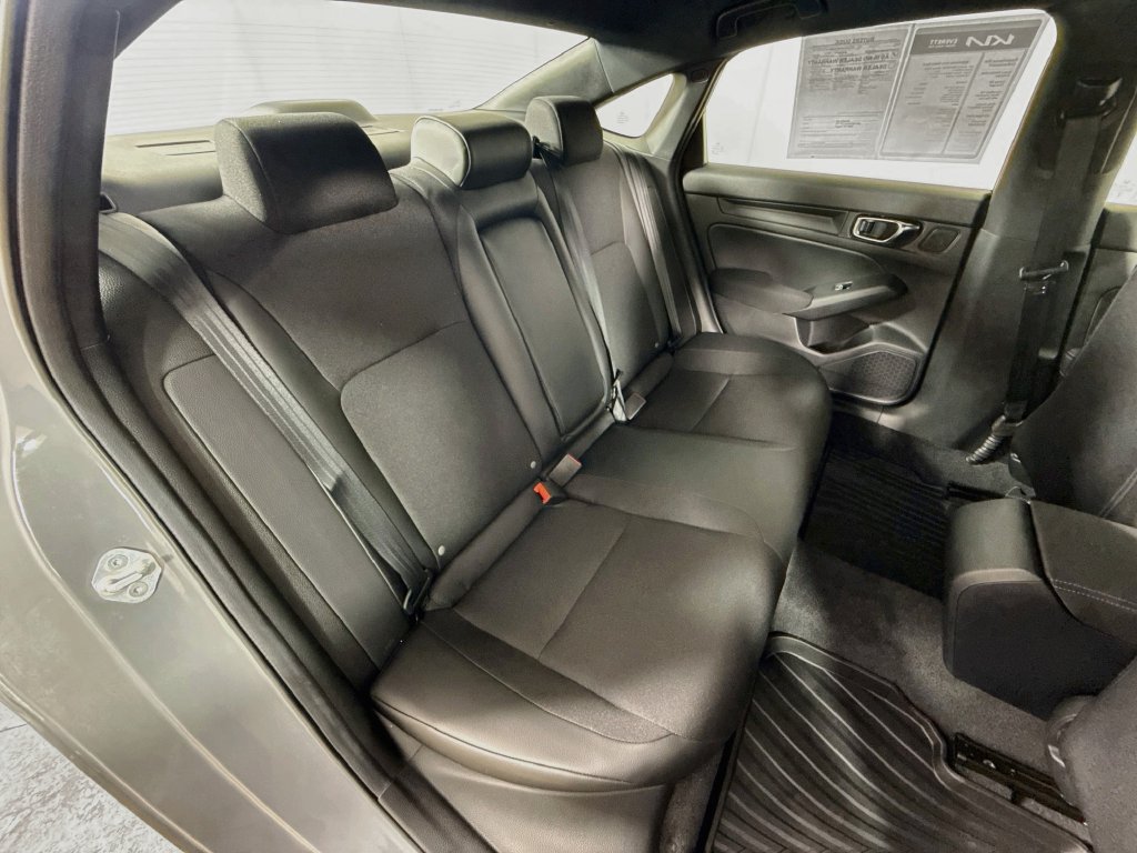 Used 2025 Honda Civic Sport image 27