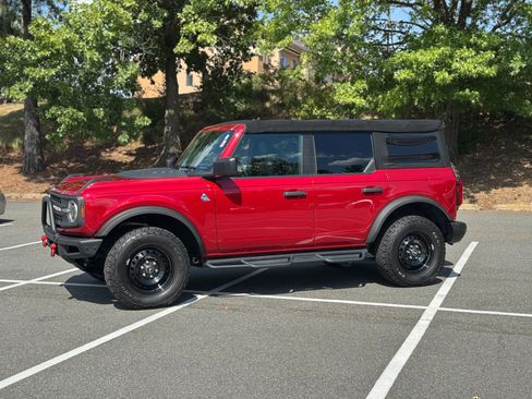 Used 2021 Ford Bronco Black Diamond AWD/4WD image 5