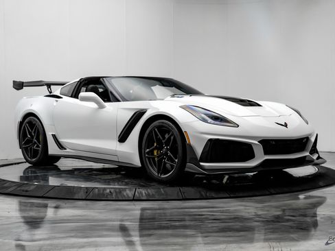 Used 2019 Chevrolet Corvette ZR1 image 28