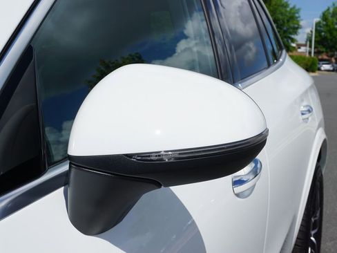 Certified 2025 Mercedes-Benz GLC 300 4MATIC image 12