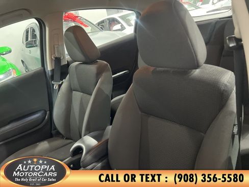 Used 2021 Honda HR-V LX image 10