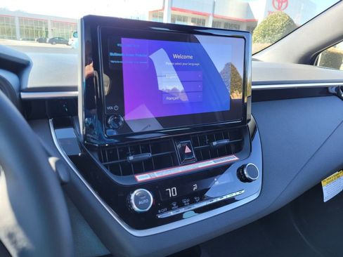 New 2026 Toyota Corolla SE image 18