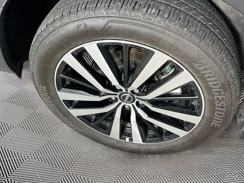 Certified 2023 Nissan Pathfinder Platinum AWD/4WD image 41