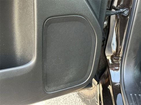 Used 2018 GMC Sierra 1500 SLE w/ SLE Value Package image 20