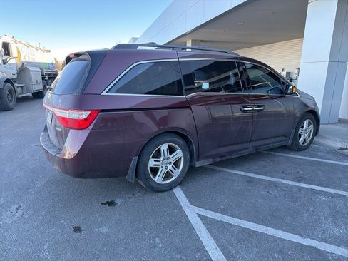 Used 2011 Honda Odyssey Touring image 4