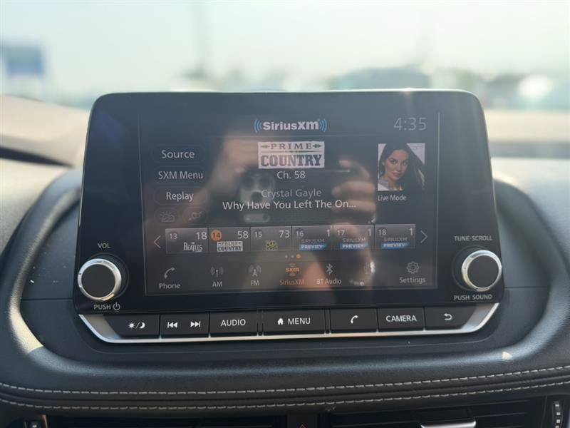 Used 2022 Nissan Rogue SV FWD image 30