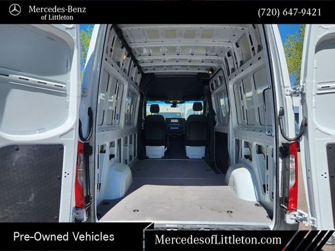 Used 2025 Mercedes-Benz Sprinter 2500 image 37