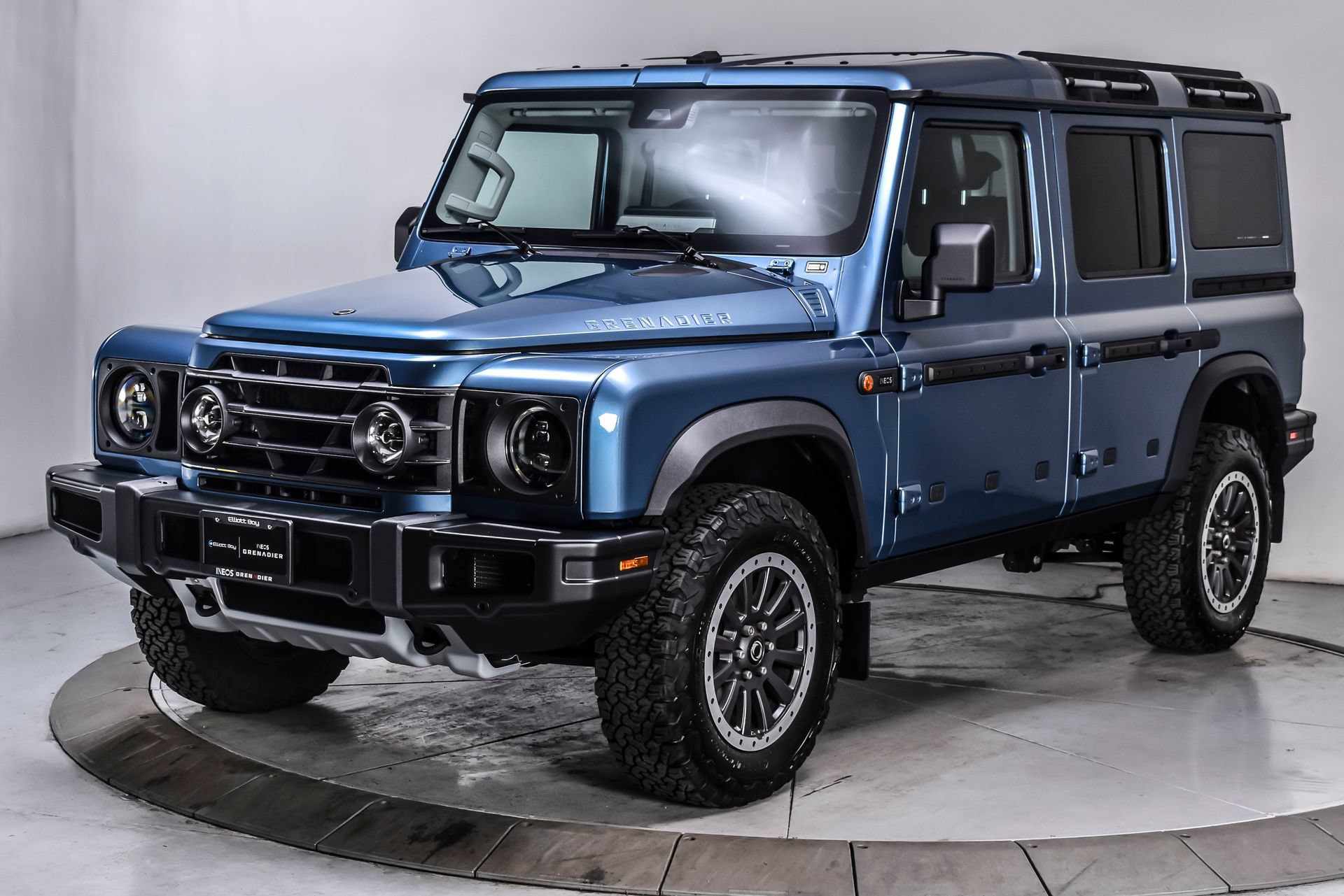 Used 2025 INEOS Grenadier Station Wagon AWD/4WD image 2
