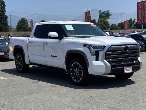 Used 2024 Toyota Tundra Limited AWD/4WD image 44