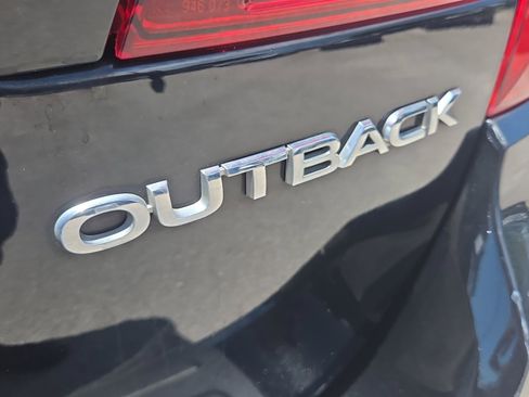 Used 2016 Subaru Outback 2.5i Limited AWD/4WD image 17