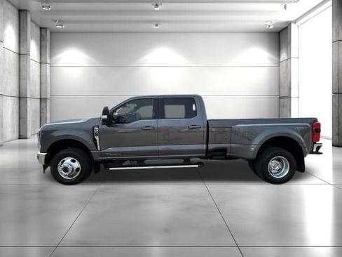 Used 2026 Ford F350 Lariat AWD/4WD image 5