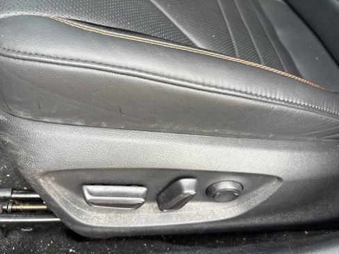 Used 2022 Toyota Avalon XSE FWD image 13