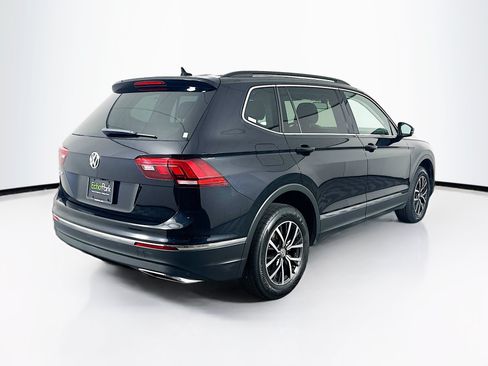 Used 2020 Volkswagen Tiguan SE FWD image 9