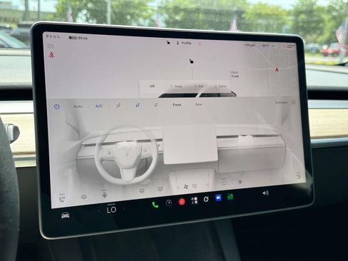 Used 2023 Tesla Model Y 2WD image 26