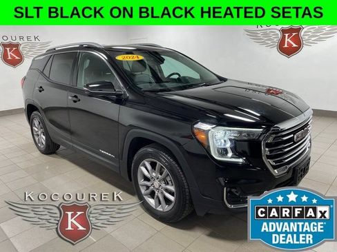 Used 2024 GMC Terrain SLT AWD/4WD image 1