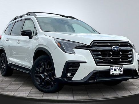 Used 2023 Subaru Ascent Onyx Edition AWD/4WD image 3