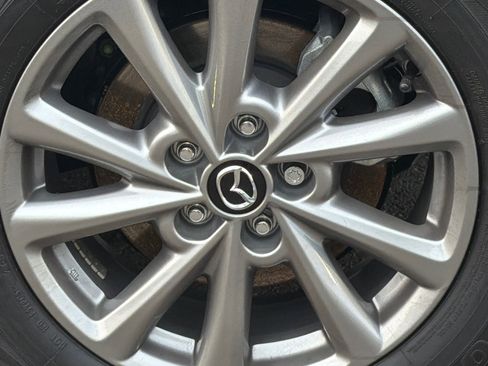 New 2025 MAZDA CX-5 AWD 2.5 S w/ Preferred Package image 4