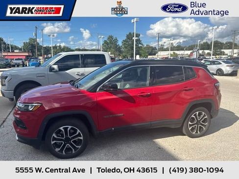 Used 2024 Jeep Compass Limited AWD/4WD image 1