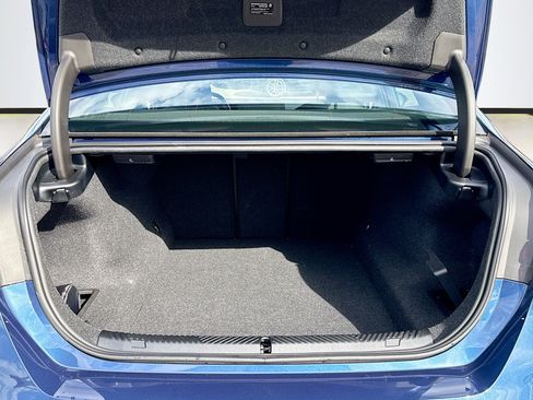 Used 2026 BMW 530i image 12