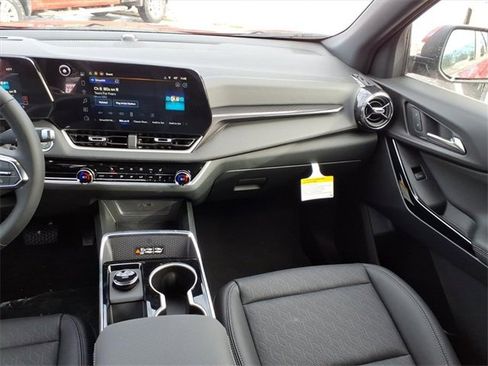 New 2026 Chevrolet Equinox LT w/ Convenience Package II image 15