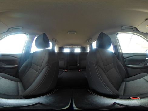 Used 2025 Nissan Rogue SV FWD image 43
