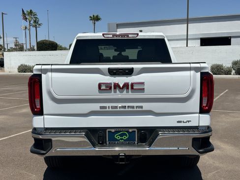 Certified 2025 GMC Sierra 1500 SLT AWD/4WD image 4