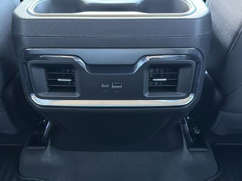 New 2026 GMC Sierra 1500 Elevation image 15