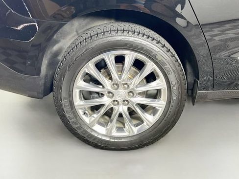 Used 2020 Buick Enclave Premium w/ Sun and Sites Package AWD/4WD image 39