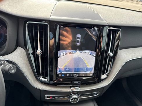 New 2025 Volvo XC60 B5 Plus w/ Climate Package PRO image 27