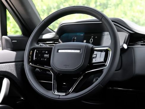 New 2026 Land Rover Range Rover Sport Dynamic SE AWD/4WD image 19