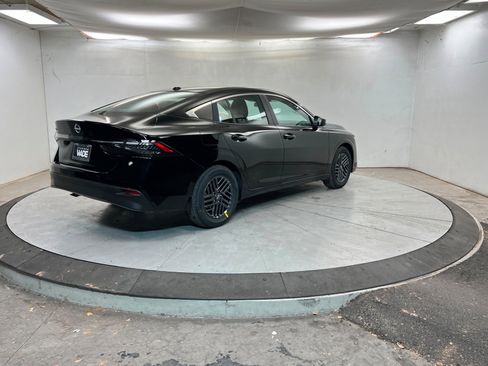 New 2026 Nissan Sentra SV image 5