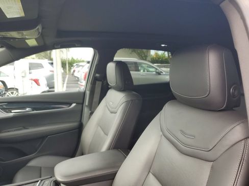 Certified 2024 Cadillac XT5 Premium Luxury w/ Technology Package AWD/4WD image 21