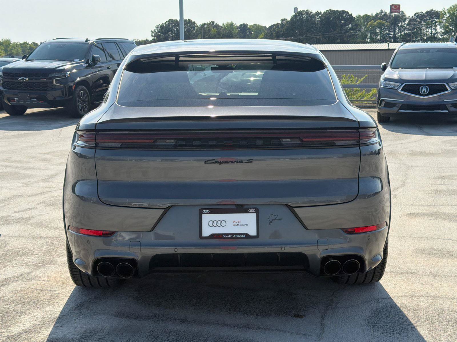 Used 2024 Porsche Cayenne S AWD/4WD image 6
