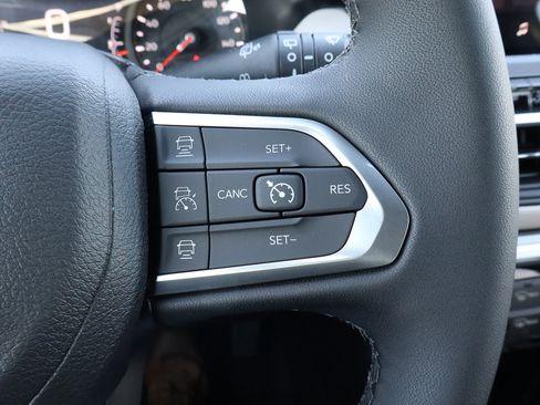 New 2026 Jeep Compass Limited image 26