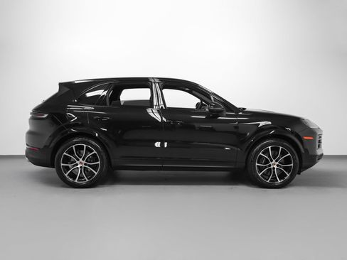New 2026 Porsche Cayenne image 13