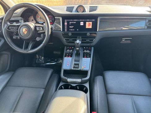 Used 2023 Porsche Macan S image 11