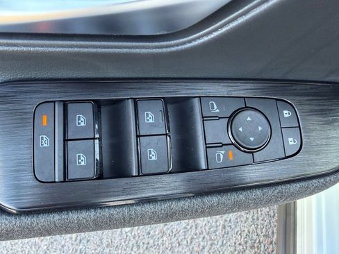 New 2026 Nissan Kicks SV FWD image 17