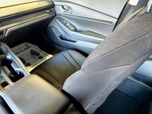 Used 2023 Honda Accord EX image 23