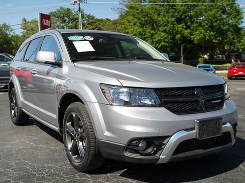 Used 2019 Dodge Journey Crossroad AWD/4WD image 37
