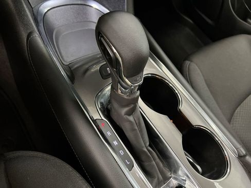 Used 2024 Chevrolet Malibu LT FWD image 17