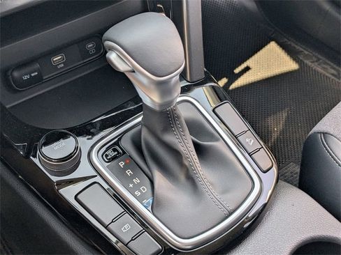 Certified 2025 Kia Seltos S image 26