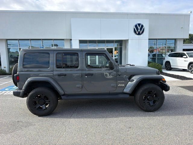 Used 2022 Jeep Wrangler Unlimited Sahara AWD/4WD image 2