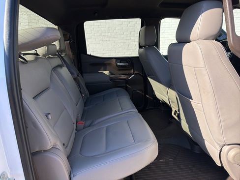 Used 2021 Chevrolet Silverado 1500 RST w/ Z71 Off-Road Package image 11