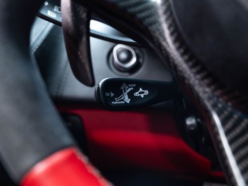 Used 2019 McLaren 570S Coupe RWD image 42