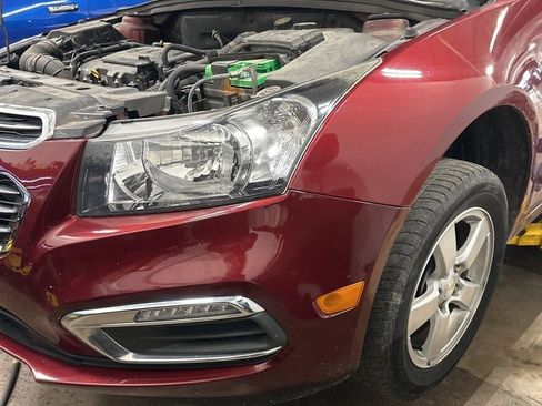 Used 2015 Chevrolet Cruze LT image 16