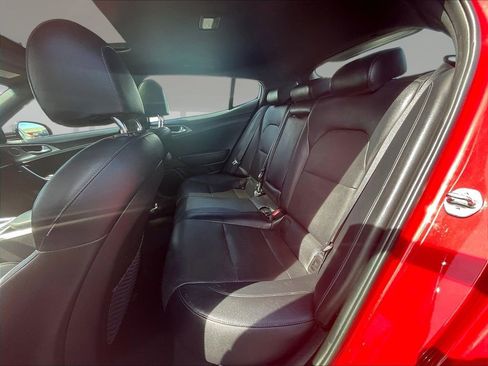 Used 2018 Kia Stinger GT1 AWD/4WD image 22