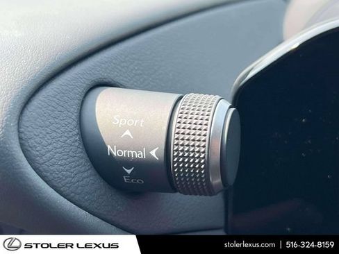 Used 2024 Lexus ES 350 w/ Premium Package FWD image 26